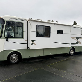 Thumbnail of RV