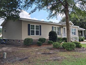 Thumbnail of mobile home