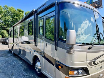 Thumbnail of RV
