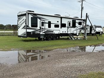 Thumbnail of RV