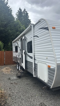 Thumbnail of RV