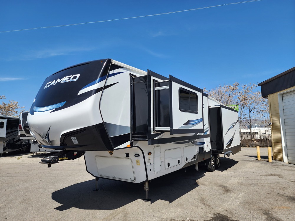 Photo of Rv