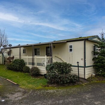 Thumbnail of mobile home
