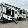 RV for Sale: 2014 VOLTAGE EPIC 3895