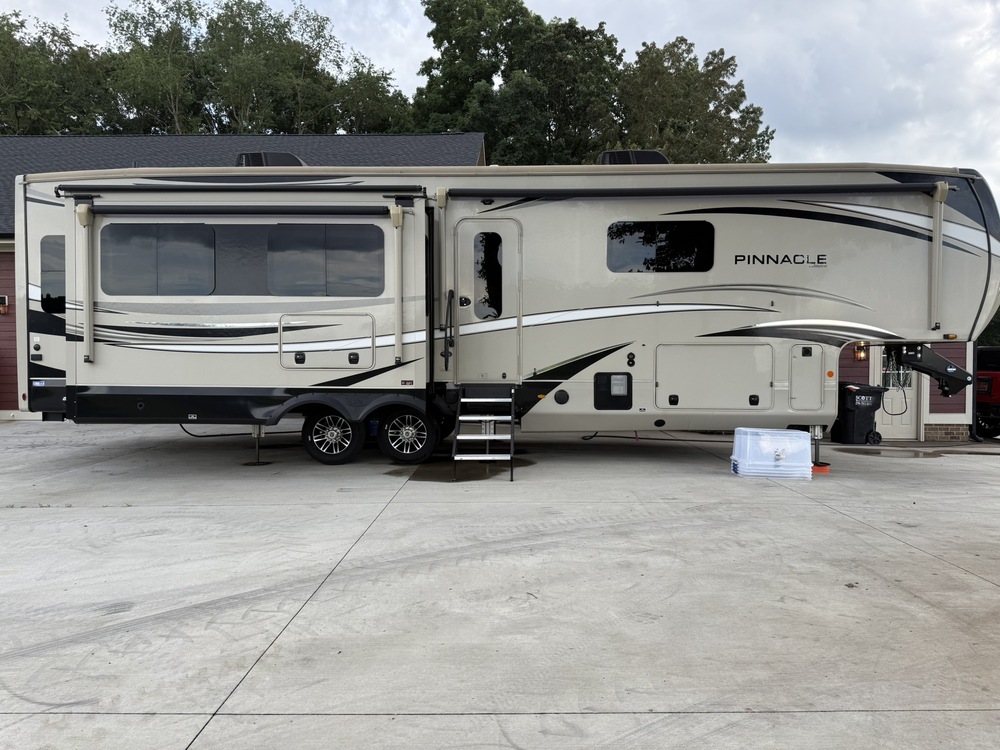 Photo of Rv