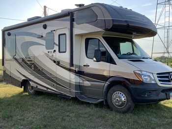 Thumbnail of RV