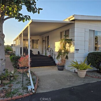 Thumbnail of mobile home