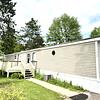Mobile Home for Sale: Freshly Updated 2001 3bd/2ba Home, Altoona, WI