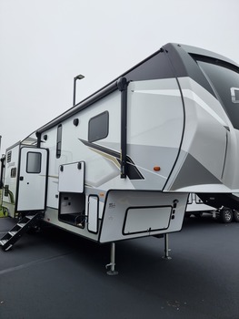 Thumbnail of RV