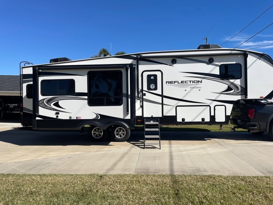 Photo of Rv