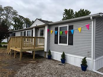 Thumbnail of mobile home