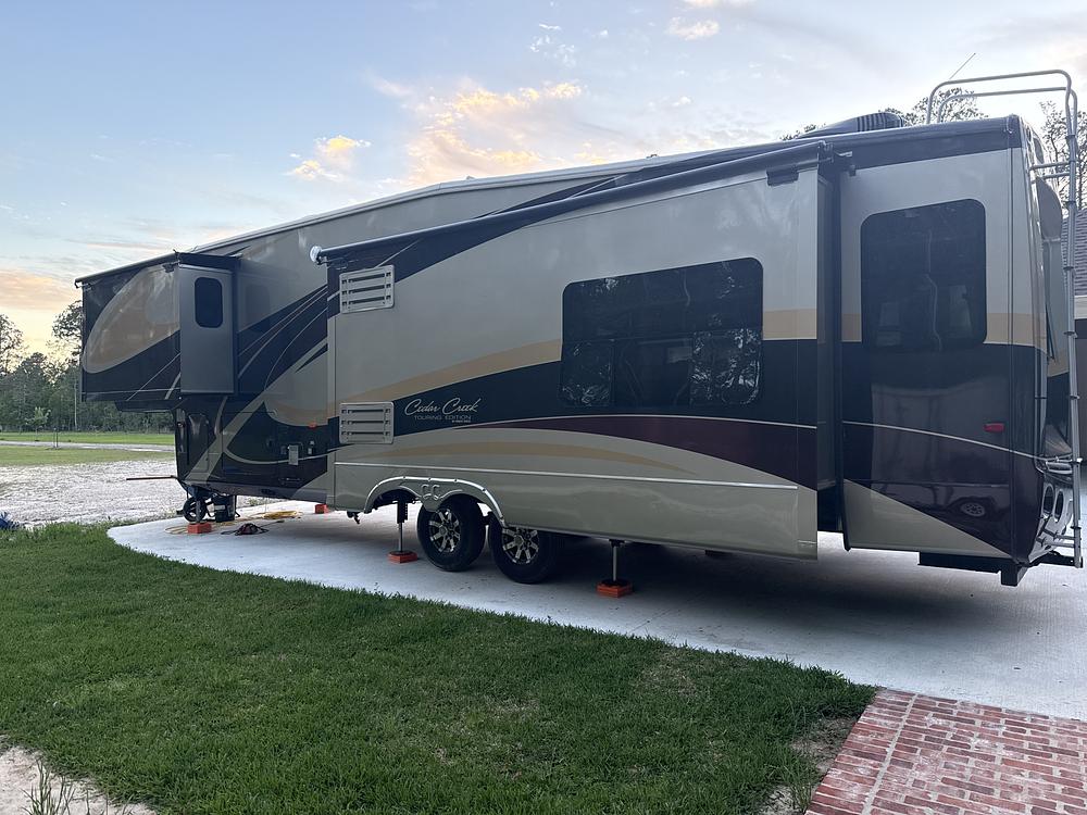 Photo of Rv