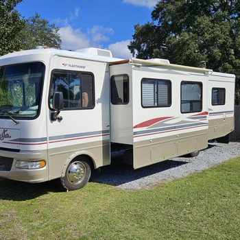 Thumbnail of RV