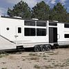 RV for Sale: 2025 BENCHMARK 44LFT
