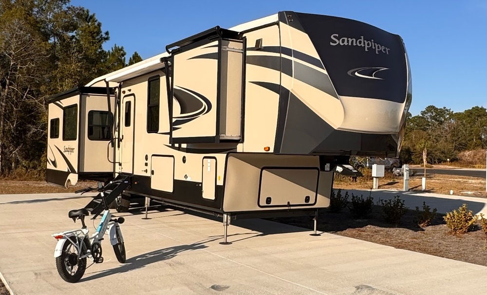 Photo of Rv
