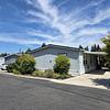 Mobile Home for Sale: 12-2110 Warm and Inviting! 3brm/2ba Home in Family Community, Milwaukie, OR