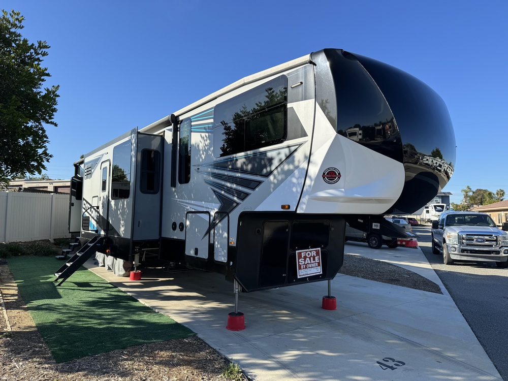 Photo of Rv