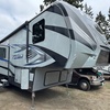 RV for Sale: 2017 FUZION 325