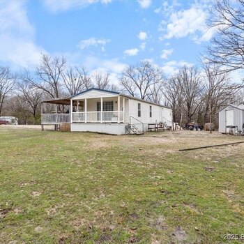 Thumbnail of mobile home