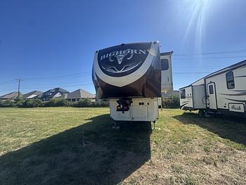 Thumbnail of RV