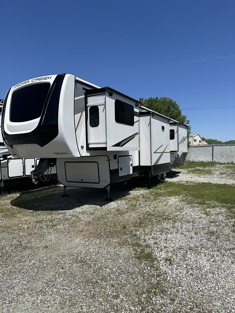 Photo of Rv