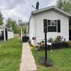 Mobile Home for Sale: 2 Bed 1.5 Bath 2004 Vend
