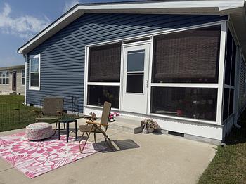 Thumbnail of mobile home