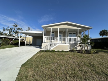 Camelot Lakes Village