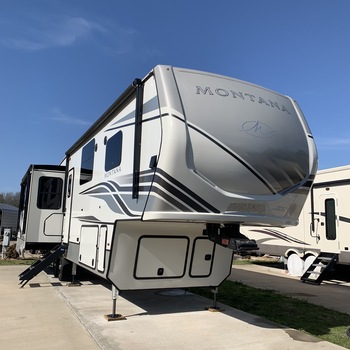 Thumbnail of RV