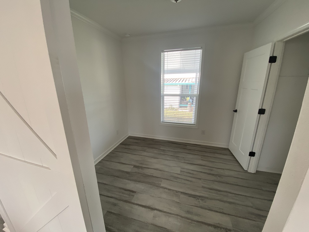 Camelot Lakes Village