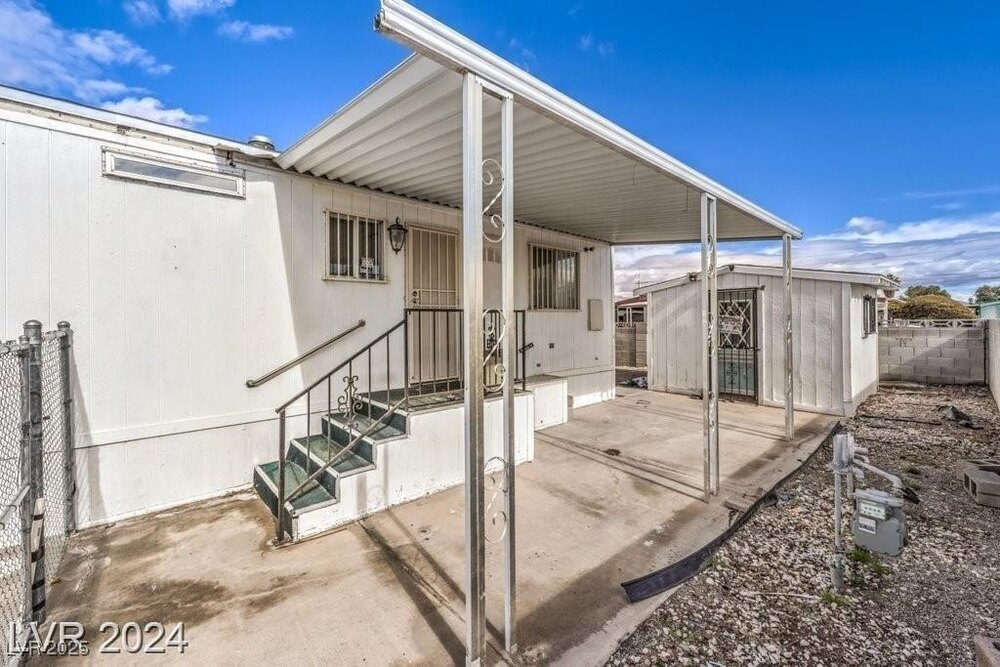Photo of Mobile Home