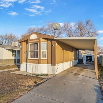Thumbnail of mobile home