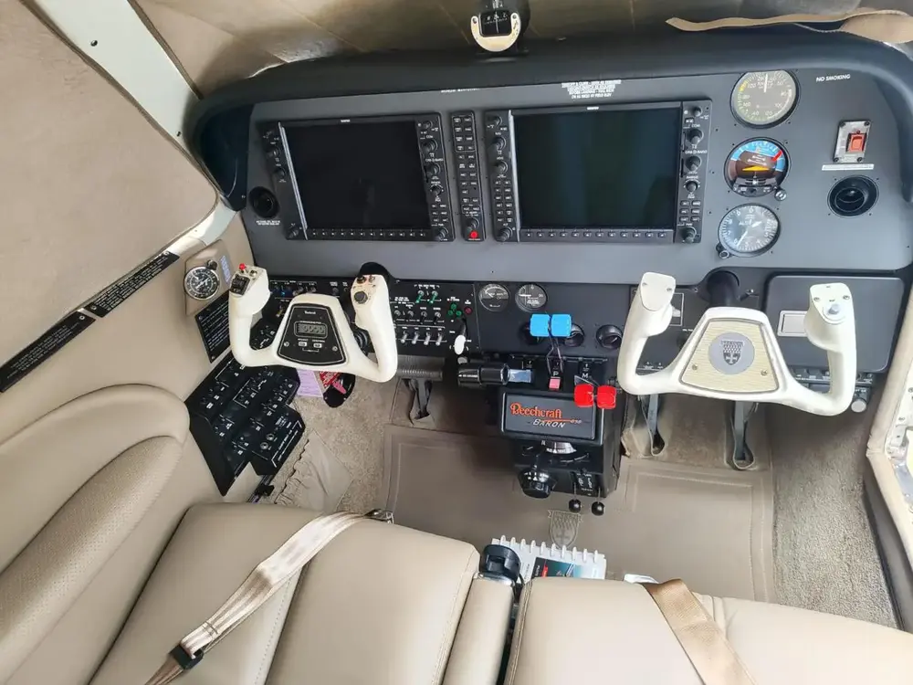 7733/beechcraft-baron-g58-2007-flightmarket-id-7733-57413.webp