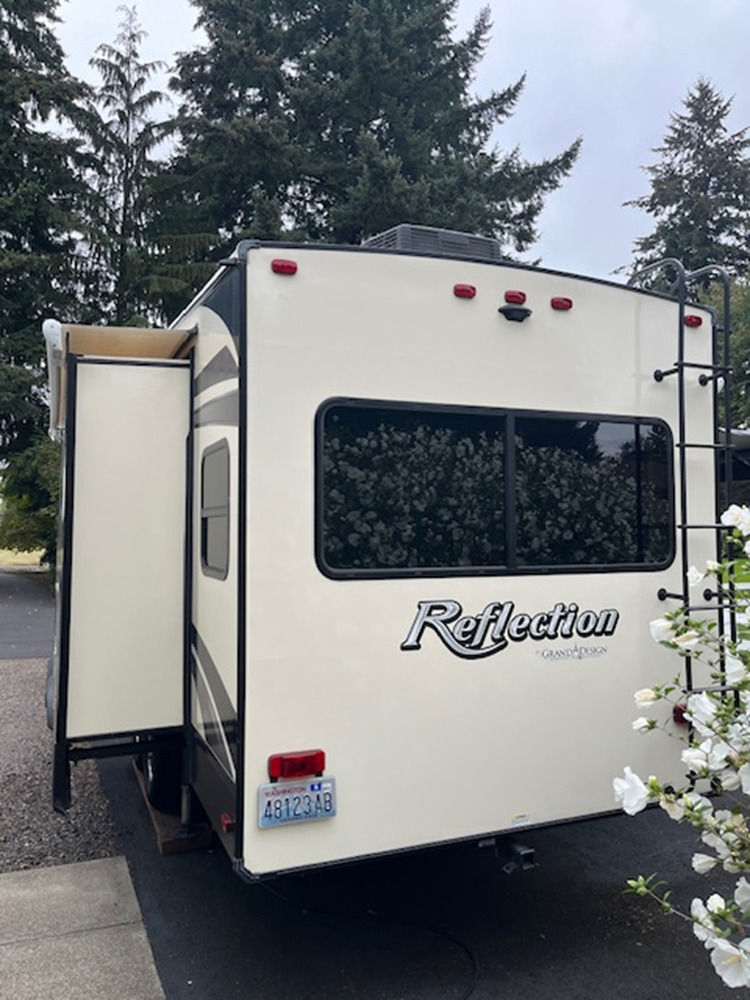 Photo of Rv