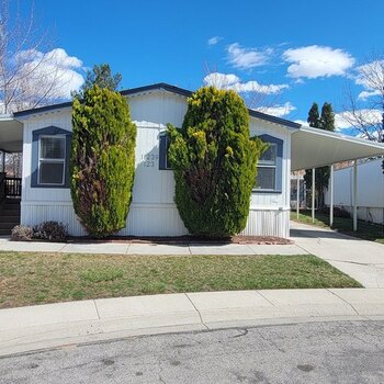 Thumbnail of mobile home
