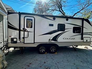 Thumbnail of RV