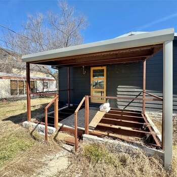 Thumbnail of mobile home