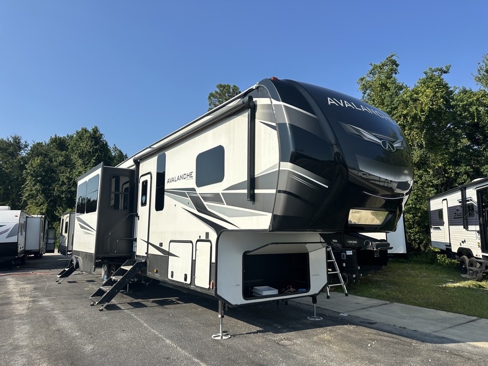 Photo of Rv