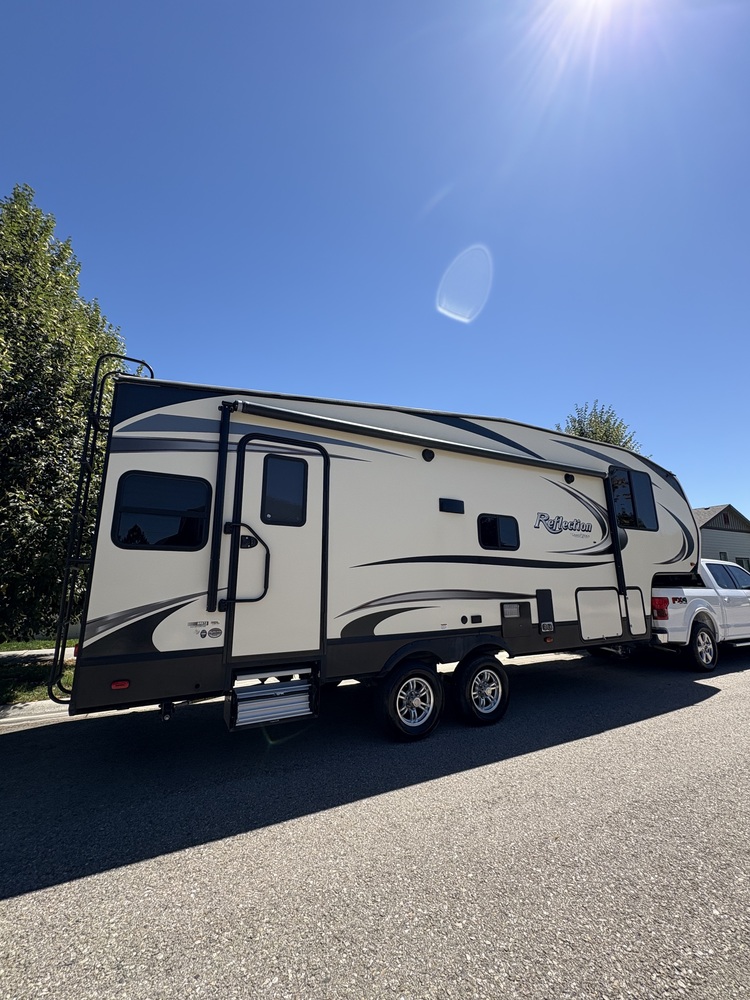 Photo of Rv
