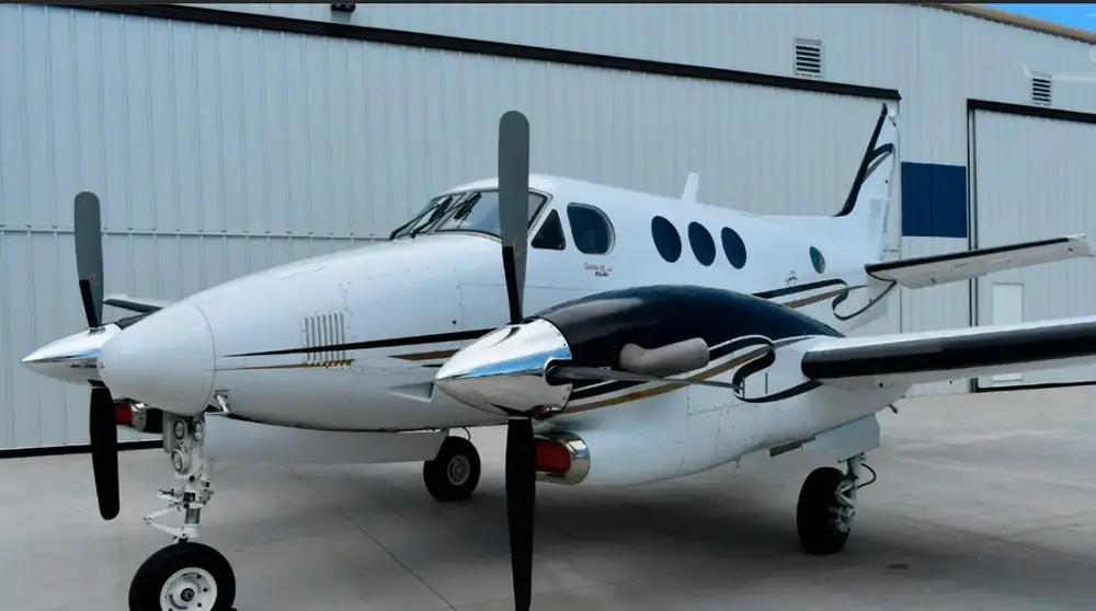 7340/beechcraft-king-air-c90gti-2008-flightmarket-id-7340-55501.webp