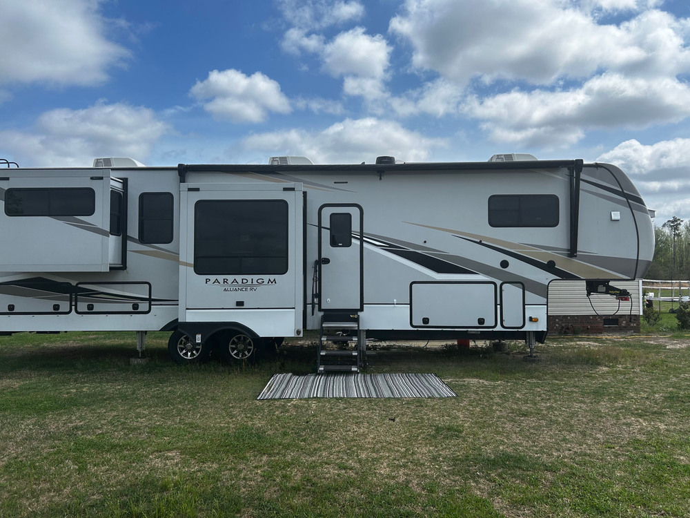 Photo of Rv