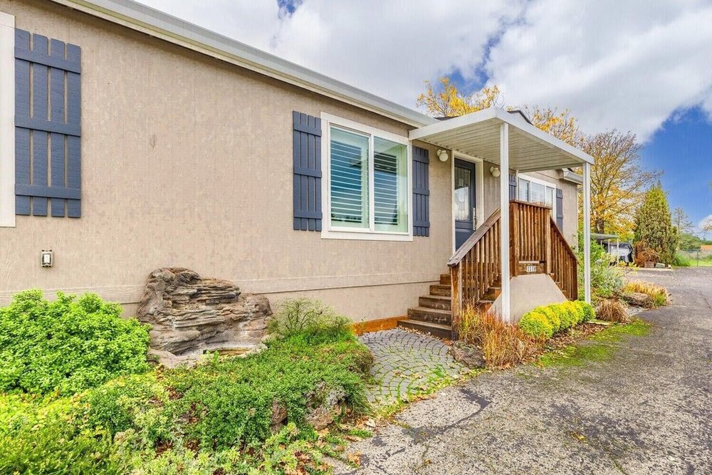Photo of Mobile Home