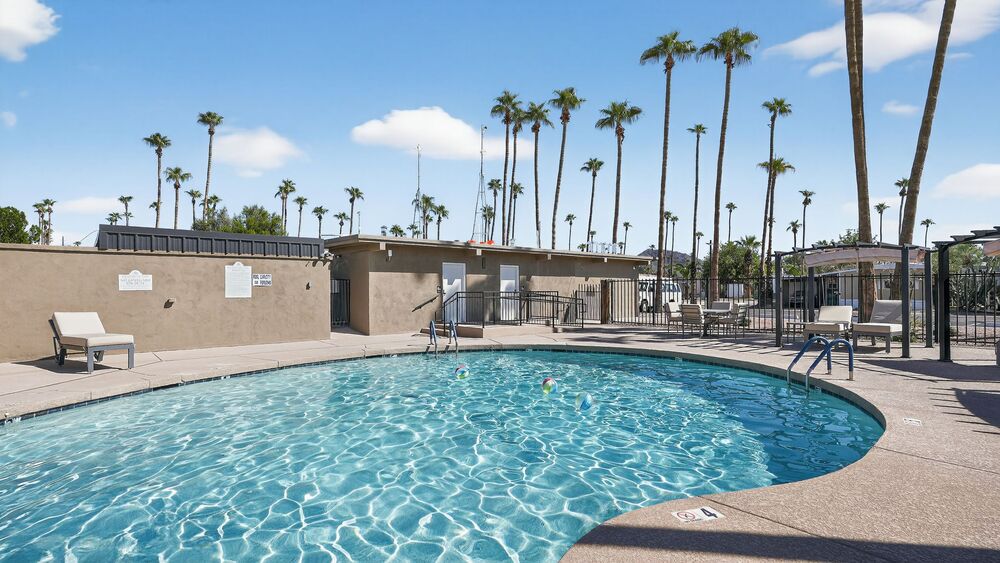 03 2050 W Dunlap Ave Phoenix AZ 85021 USA Exterior A7404510