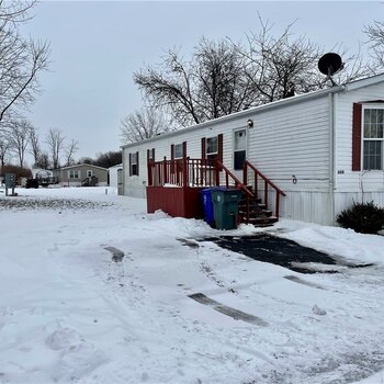 Thumbnail of mobile home