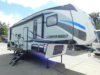 Thumbnail of RV