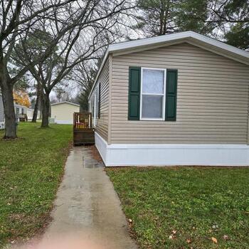 Thumbnail of mobile home