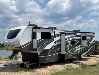 Thumbnail of RV