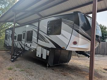 Thumbnail of RV