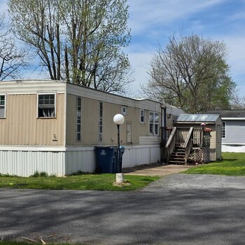 Thumbnail of mobile home