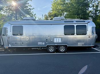 Thumbnail of RV